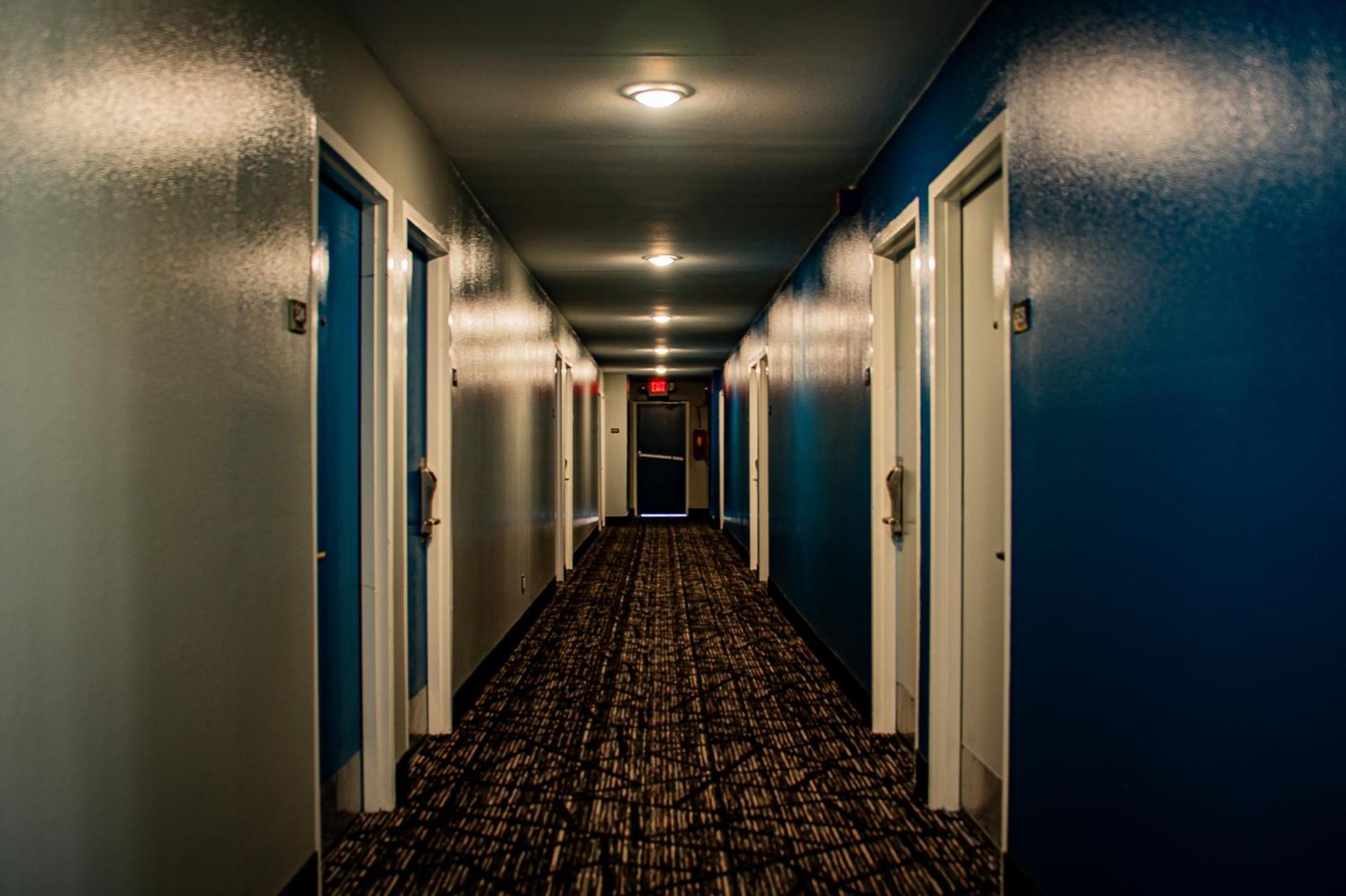 Super 8 By Wyndham Biloxi Motel Exterior photo